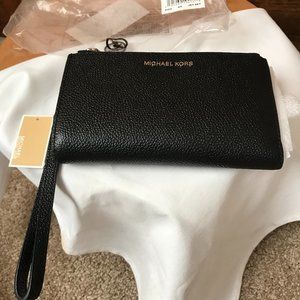 NWT Michael Michael Kors Black Pebbled Leather Jet Set Double Zipper Wristlet